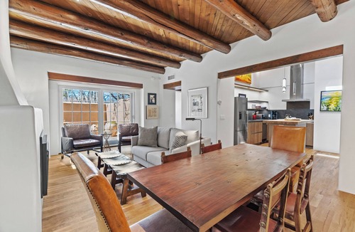 Historic Eastside House | Casa Catia | Charming Retreat