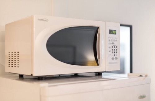 Brookwood Apartment | (CCD) Convenient Studio only Blocks from Piedmont Hospital