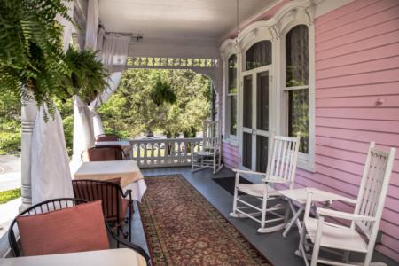 Kenilworth Hotel | Cedar Crest Inn