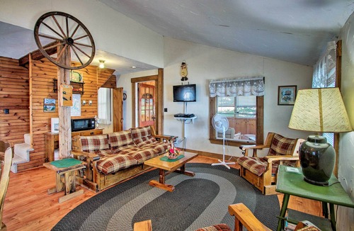Center Ossipee Cottage | Center Ossipee Pet-Friendly Cottage w/Dock!