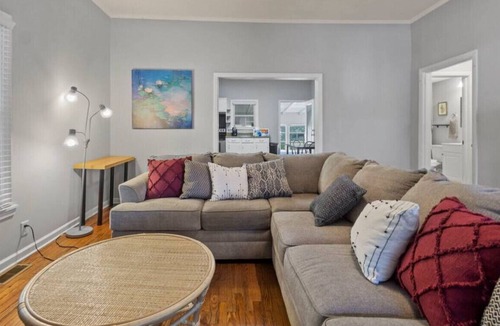 Dunean House | Charlotte's Webb-- Monthly Rental 3 mi to Downtown