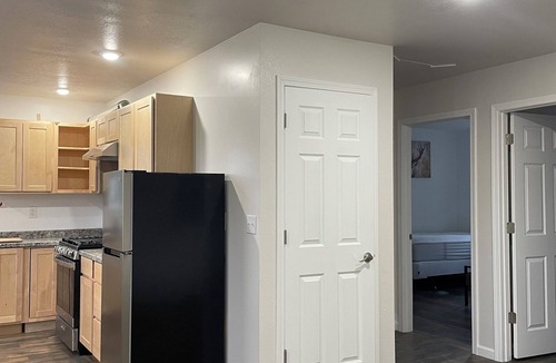 Hoonah Condo | Charming 2-bedroom condo near Hoonah harbor. full kitchen, sleeps 5 with WiFi.