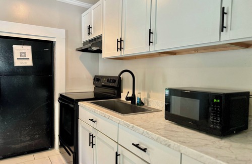 Beaufort Cottage | Charming 2-bedroom cottage with WiFi and AC in enchanting Beaufort