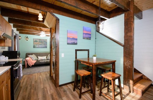 Homer Cottage | Charming 2-bedroom cottage in Homer perfect for relaxing stays.