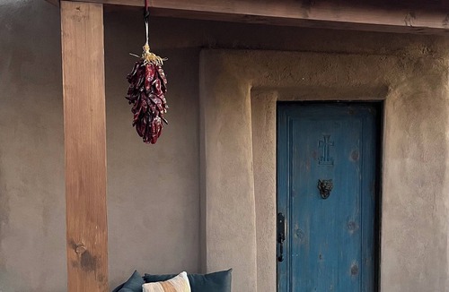 Santa Fe House | Charming 3-bedroom/3 full bath home in lovely Santa Fe, private and peaceful