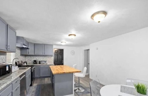 Belleville House | Charming 3-bedroom house in peaceful Belleville with all amenities