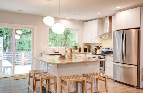 Villa Heights House | Charming 3-bedroom house in Villa Heights near NoDa with Fully-Fenced Backyard