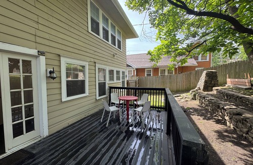 South Kansas City House | Charming 3-Bedroom House in KC - 15 Mins from World Cup Stadium