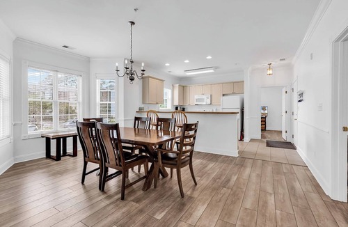 Central Myrtle Beach Villa | Charming 3-bedroom 6 beds villa with elevator and free parking