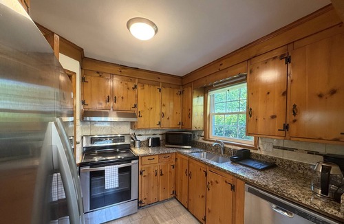 Braintree House | Charming and Spacious - Centrally Located