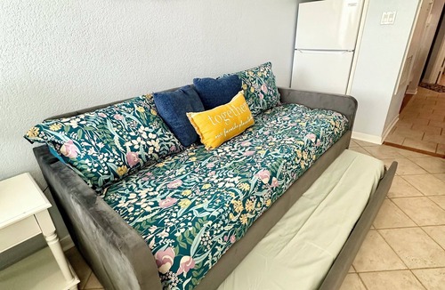 Galveston Apartment | Charming Oceanview 1-bedroom apartment in Galveston with Private Beach Access