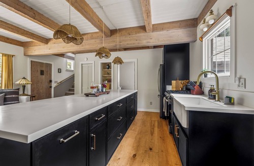 Mendocino Cottage | Charming Pet-Friendly Cottage in Beautiful Coastal Mendocino with Wi-Fi