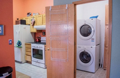 Homer House | Charming Three Bedroom Home on a Quiet Street in Town: Pioneer Inn Guesthouse