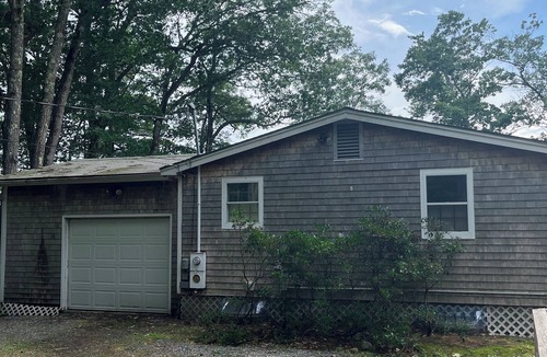 Wolfeboro Cottage | Charming YEAR ROUND 4-bedroom cottage on Lake Winnipesaukee