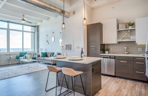 Peachtree Center Apartment | Chic 1-bedroom apartment in fabulous Atlanta with Amenities