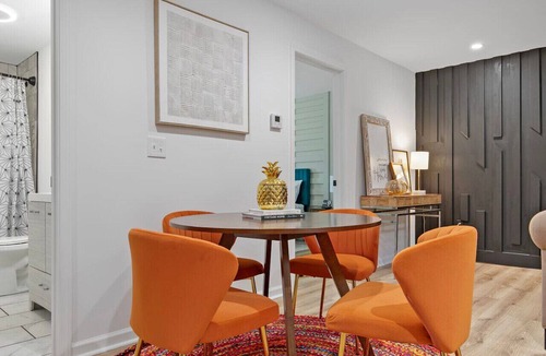 Clarkdale Apartment | Chic 2 bedroom w/free parking