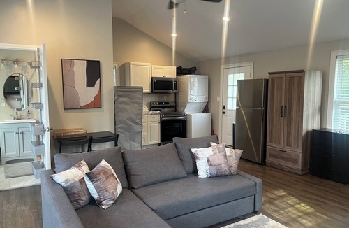 Mableton Apartment | Chic comfortable studio with WiFi and AC in enchanting Mableton