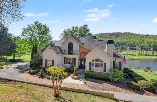 Sky Valley House | Chic Sky Valley Resort Home on Golf Course!