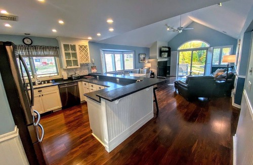 Carroll Cabin | Classy White Mountains Cabin for a Weekend Getaway in NH