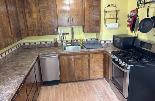 Seward House | Clean, rustic Seward home near downtown, waterfront, SeaLife Center, & adventure