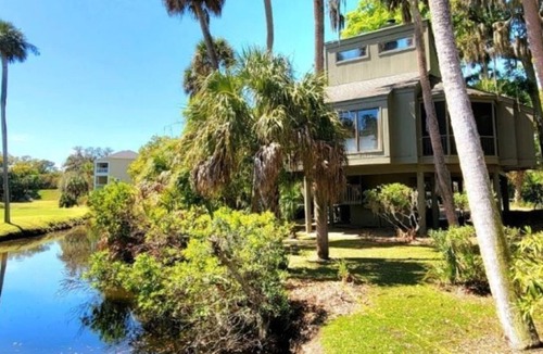 Ocean Ridge Cottage | Clean & Spacious Cottage In Resort. Lagoon/ Golf View. Close To Beach