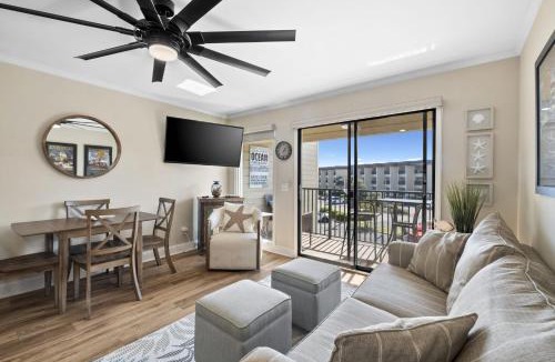 Folly Field Apartment | Coastal Comfort Escape - Beach & Tennis Resort & Beach Access