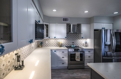 Pirates Beach House | Coastal Comfort Where Kids & Pets Feel at Home: Sip, Sit, and Soak it in.