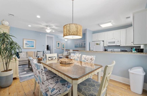 Windy Hill Villa | Coastal Gem w/Lazy River, Swim-Up Bar & Arcade!