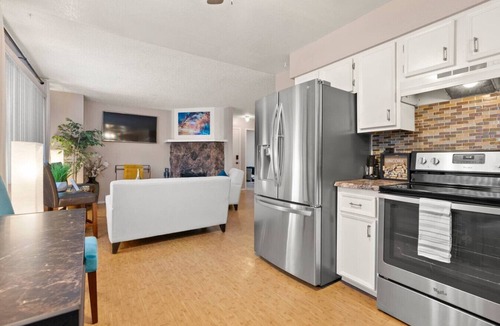 Sand Lake Apartment | Comfy Classy Alaskan suite