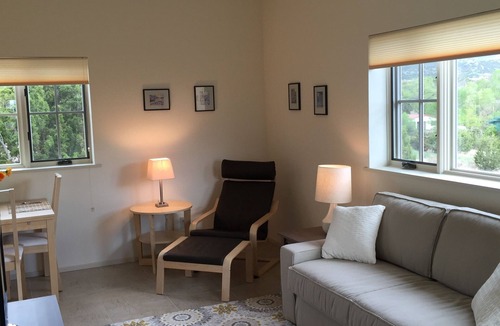 Santa Fe House | Contemporary Guest House-Close In, Great Views