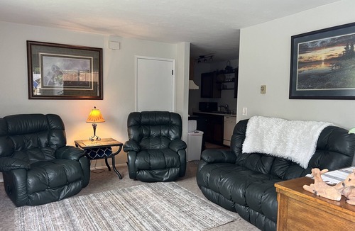 Mendenhaven Apartment | Conveniently located in the heart of the valley