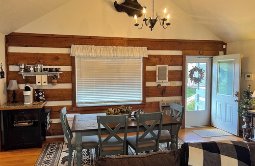 Jefferson Cabin | Cooler Temps, Better Memories - Cabin w/Mtn Views, Firepit, & Pet Friendly!