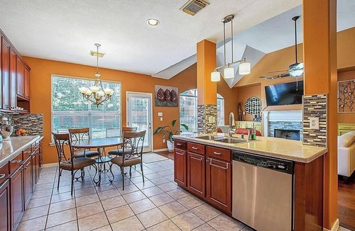 Kingwood House | Cozy 1-bedroom in lovely Houston, TX. Shared home!