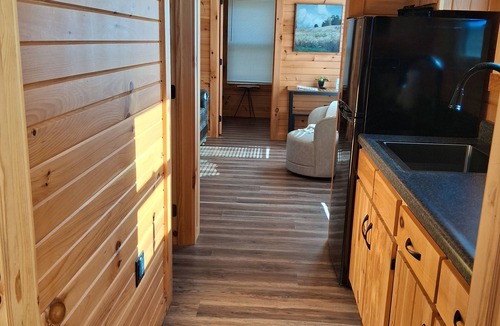 Kings Mountain Cabin | Cozy 2-Bedroom Cabin Near Two Kings Casino & Local Attractions