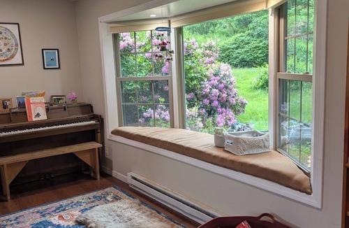 Montgomery House | Cozy 3-Bedroom Seasonal Rental on 32 Acres in Montgomery, MA