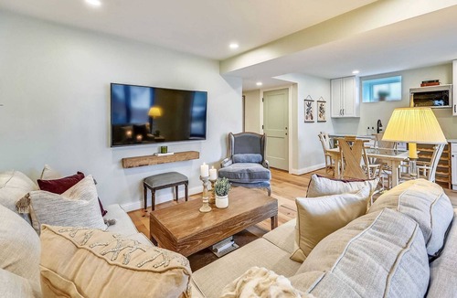 Egleston Square Condo | Cozy Boston Condo | Near T