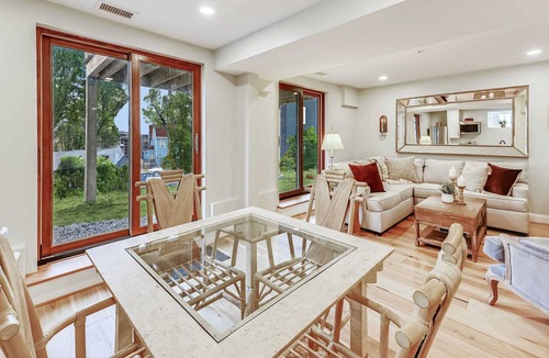 Egleston Square Condo | Cozy Boston Condo | Near T