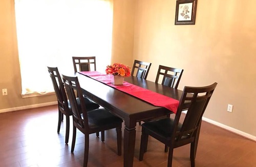 Spring Apartment | Cozy Pet-Friendly Home- Huge Spring Discounts