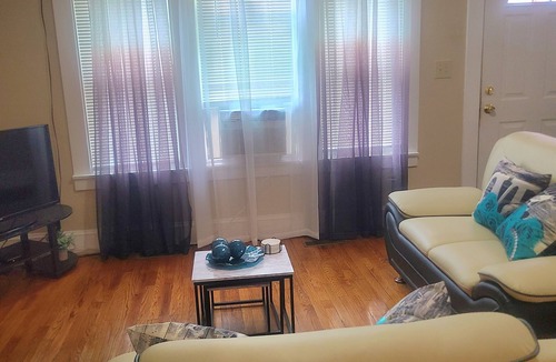 Springfield Apartment | Cozy Private bedroom in a shared apartment in Springfield, Massachusetts