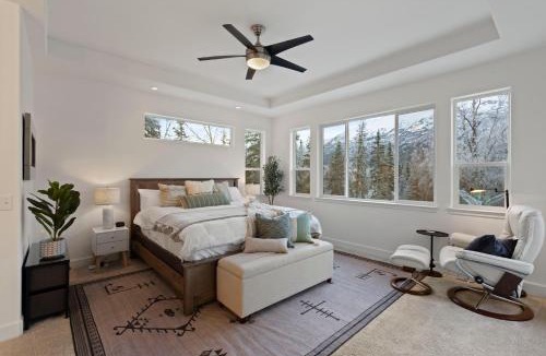 Eagle River House | Cozy Private Hot tub, Luxe Views! Shiloh&Harmony