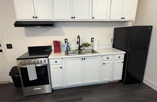 North Star Apartment | Cozy studio in lovely Anchorage with WiFi Nearby Restaurants close to Downtown