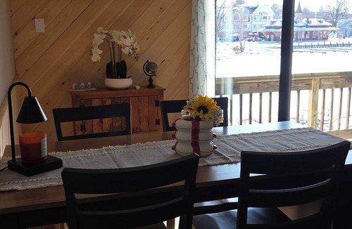 Wolfeboro Condo | Cozy Waterfront Condo on Back Bay with Boat Slip & Lake Winnipesaukee Access