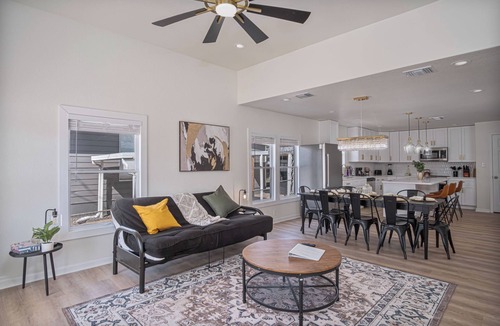 Near East Side House | Create Memories 4BR/3BA Near Riverwalk & Downtown!