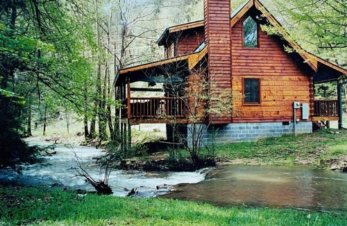 Townsend Cabin | Creekside 2 Bedroom Cabin by RedAwning
