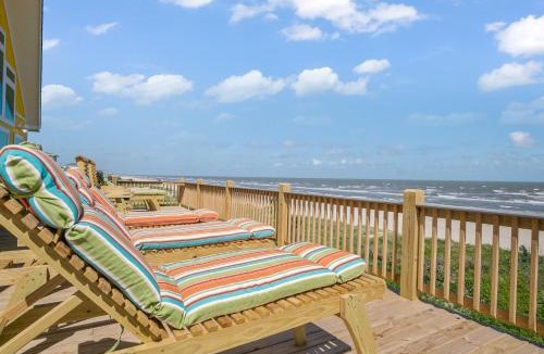 Port Bolivar House | DayDreamer Beachfront w 7 Bedrooms