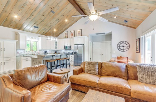 Tarheel House | Deck, Fire Pit & Fireplace: Murphy Forest Retreat