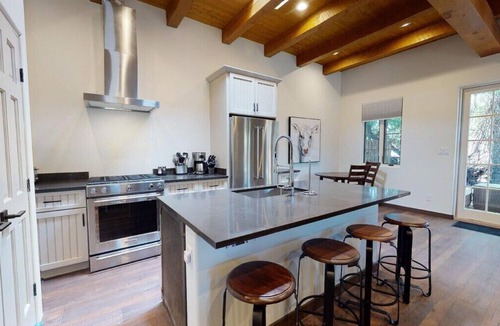Historic Eastside House | Delgado C3 | Luxury 1 Bedroom Santa Fe Casita