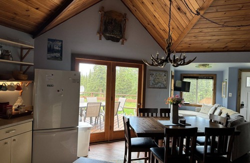Healy House | Denali National Park 3 Bedroom Home on 5 Acres, hi