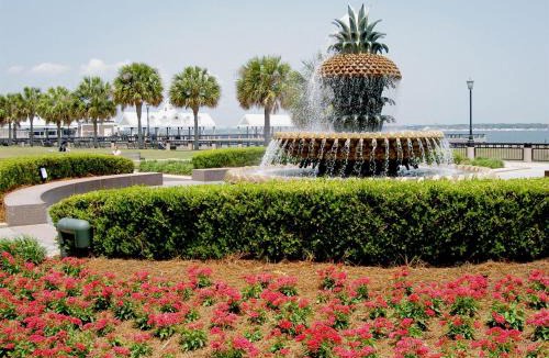 Charleston Hotel | DoubleTree by Hilton Charleston Riverview
