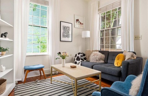 Cabbagetown Apartment | Down the Rabbit Hole